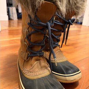Sorel Women’s Joan of Arctic Boots ~ Tan, Fur Trim, Lace-up Waterproof